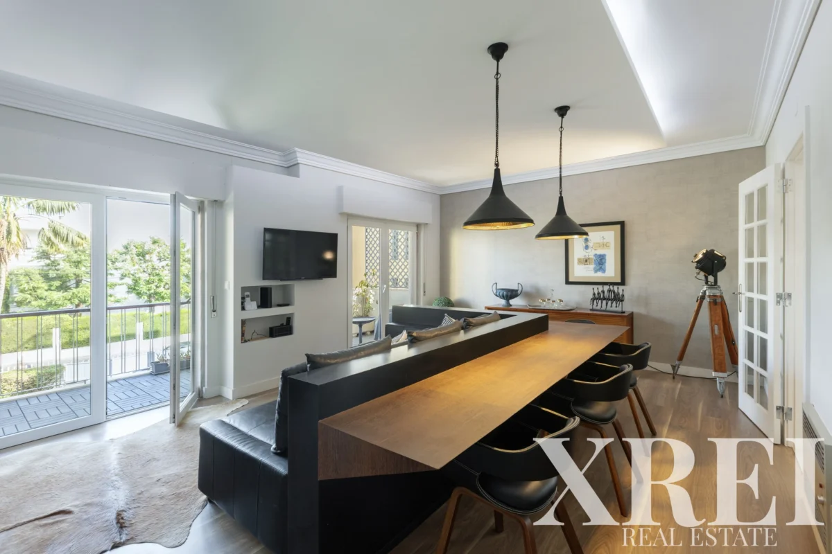 Apartment 2-bedroom for sale in Cascais e Estoril, Cascais, Greater Lisbon • X98065