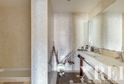 Apartment 4-bedroom for sale in Avenidas Novas, Lisbon &bull; X97545