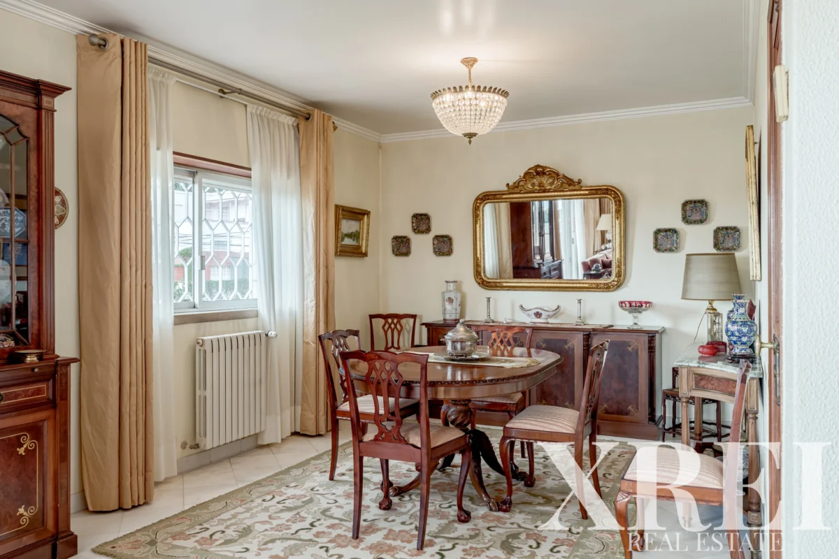 Villa 4-bedroom for sale in Cascais e Estoril, Cascais, Greater Lisbon &bull; X95127