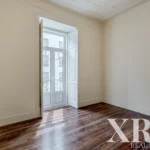 Apartment 2-bedroom for sale in Campo de Ourique, Lisbon &bull; X97850 - gallery image