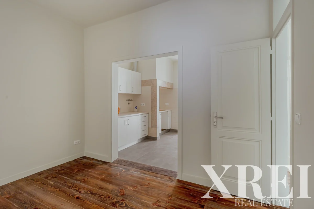 Apartment 3-bedroom for sale in Campo de Ourique, Lisbon &bull; X97855