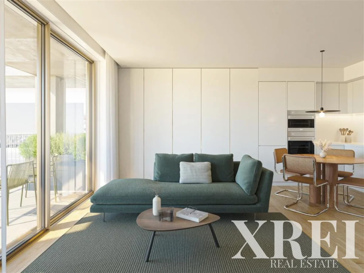 Apartment 2-bedroom for sale in Fernão Magalhães 127, Bonfim, Porto &bull; X78125
