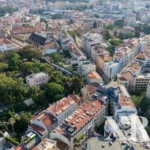 Apartment 3-bedroom for sale in Santo António, Lisbon • X98463 - gallery image