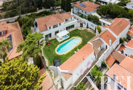 Villa 4-bedroom for sale in Cascais e Estoril, Cascais, Greater Lisbon &bull; X98640