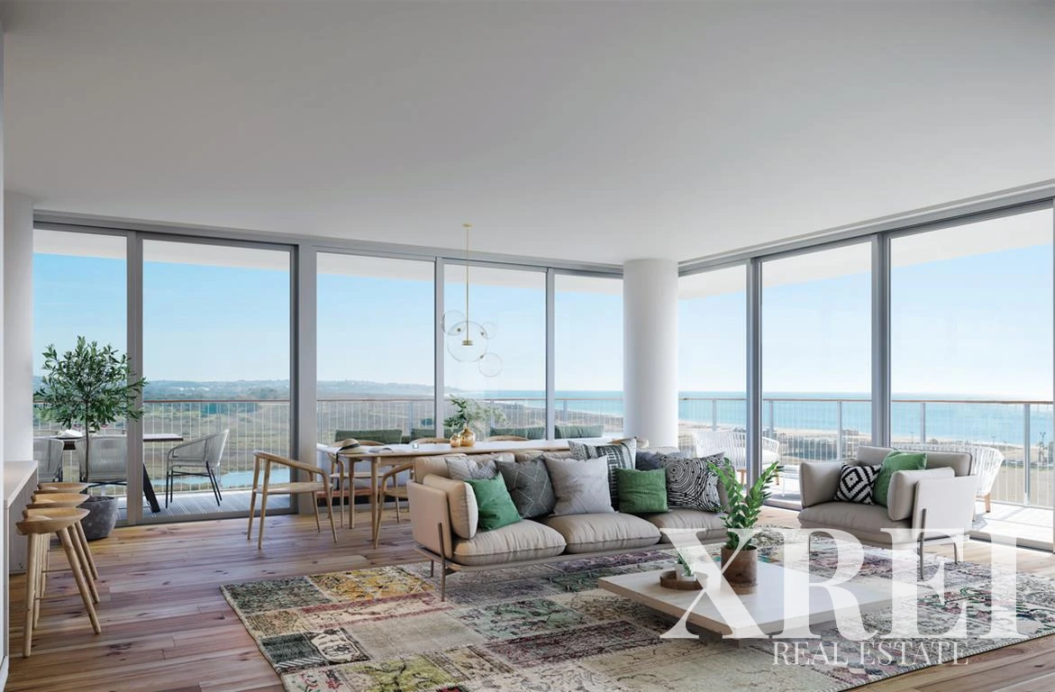 Apartment 3-bedroom for sale in Bayline, Armação de Pêra, Silves, Algarve • X74781