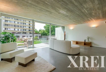 Villa 4-bedroom for sale in As Camélias, Ramalde, Porto &bull; X70743