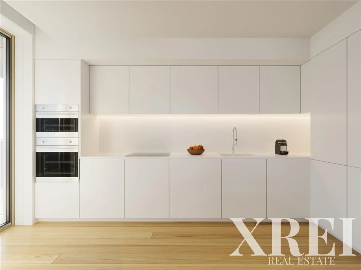 Apartment 3-bedroom for sale in Fernão Magalhães 127, Bonfim, Porto • X99242