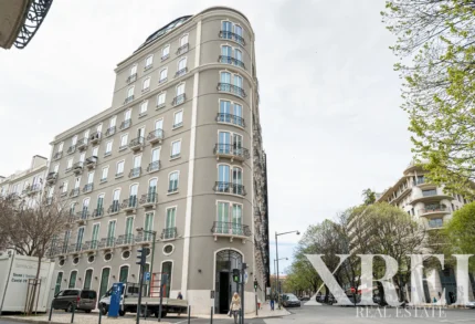 Apartment 1-bedroom for sale in Arroios, Lisbon &bull; X99263