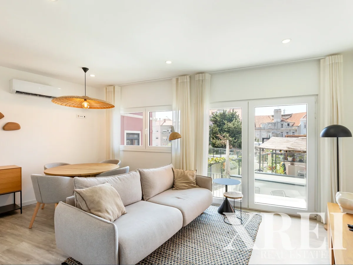 Apartment 2-bedroom for sale in Arroios, Lisbon • X98633