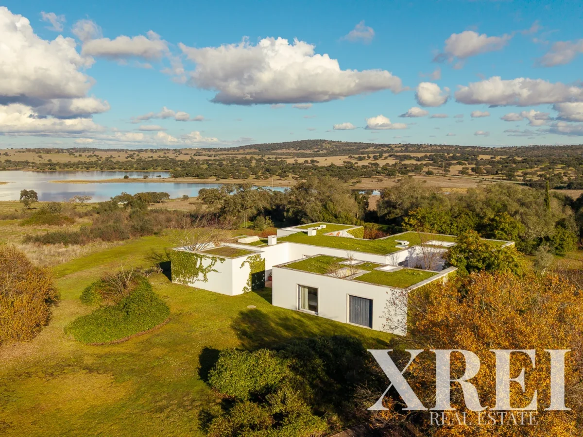 Farmhouse for sale in Alcáçovas, Viana do Alentejo, Évora • X94911