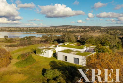 Farmhouse for sale in Alcáçovas, Viana do Alentejo, Évora &bull; X94911