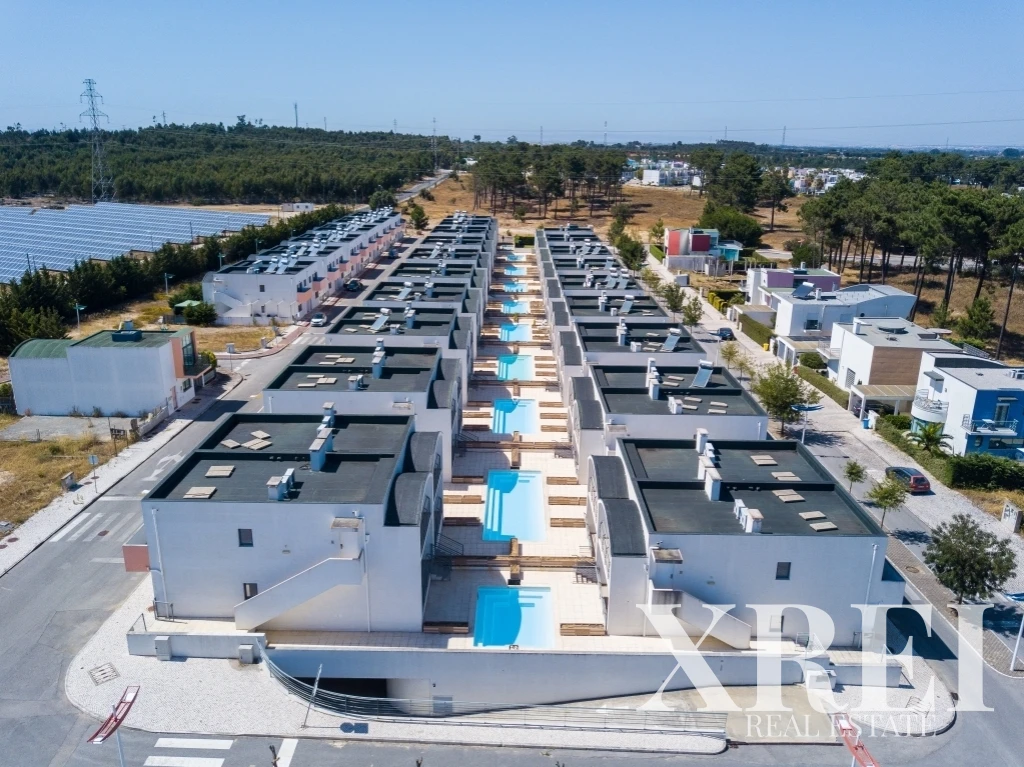 Land for sale in Quinta do Anjo, Palmela, Setúbal • X99277