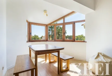 Apartment 3-bedroom for sale in Carcavelos e Parede, Cascais, Greater Lisbon &bull; X99309