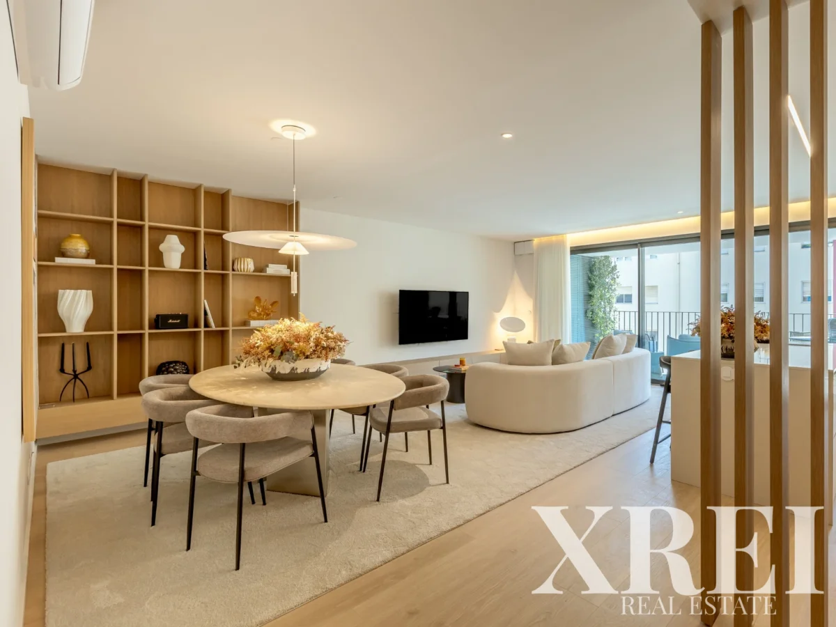 Apartment 3-bedroom for sale in Caxias Heights, Oeiras e São Julião da Barra, Paço de Arcos e Caxias, Oeiras, Greater Lisbon • X99342