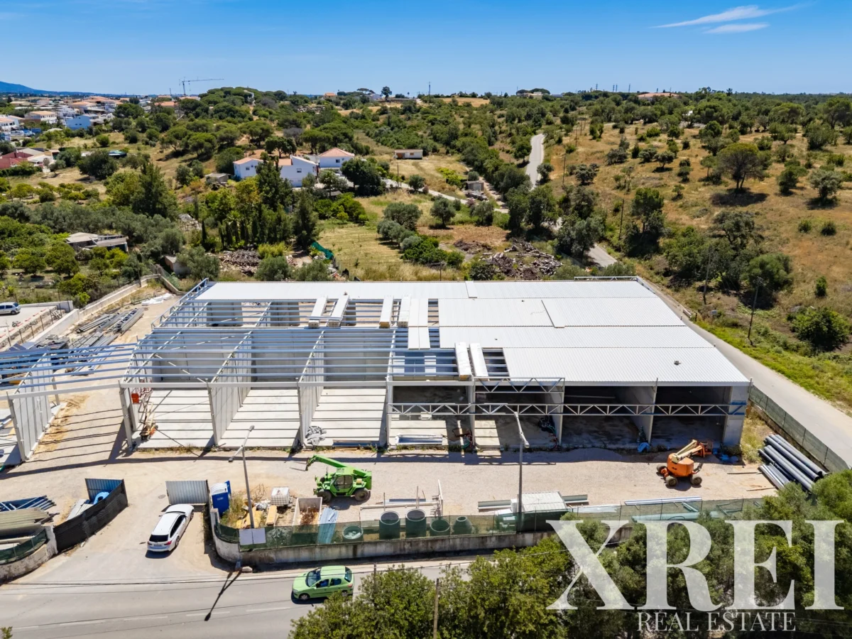 Warehouse for sale in Almancil, Loulé, Algarve • X96134