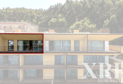 Apartment 4-bedroom for sale in Santa Marinha, Vila Nova de Gaia, Porto &bull; X99463