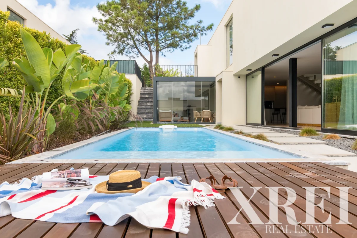 Villa 4-bedroom for sale in Rio de Mouro, Sintra, Greater Lisbon • X99871