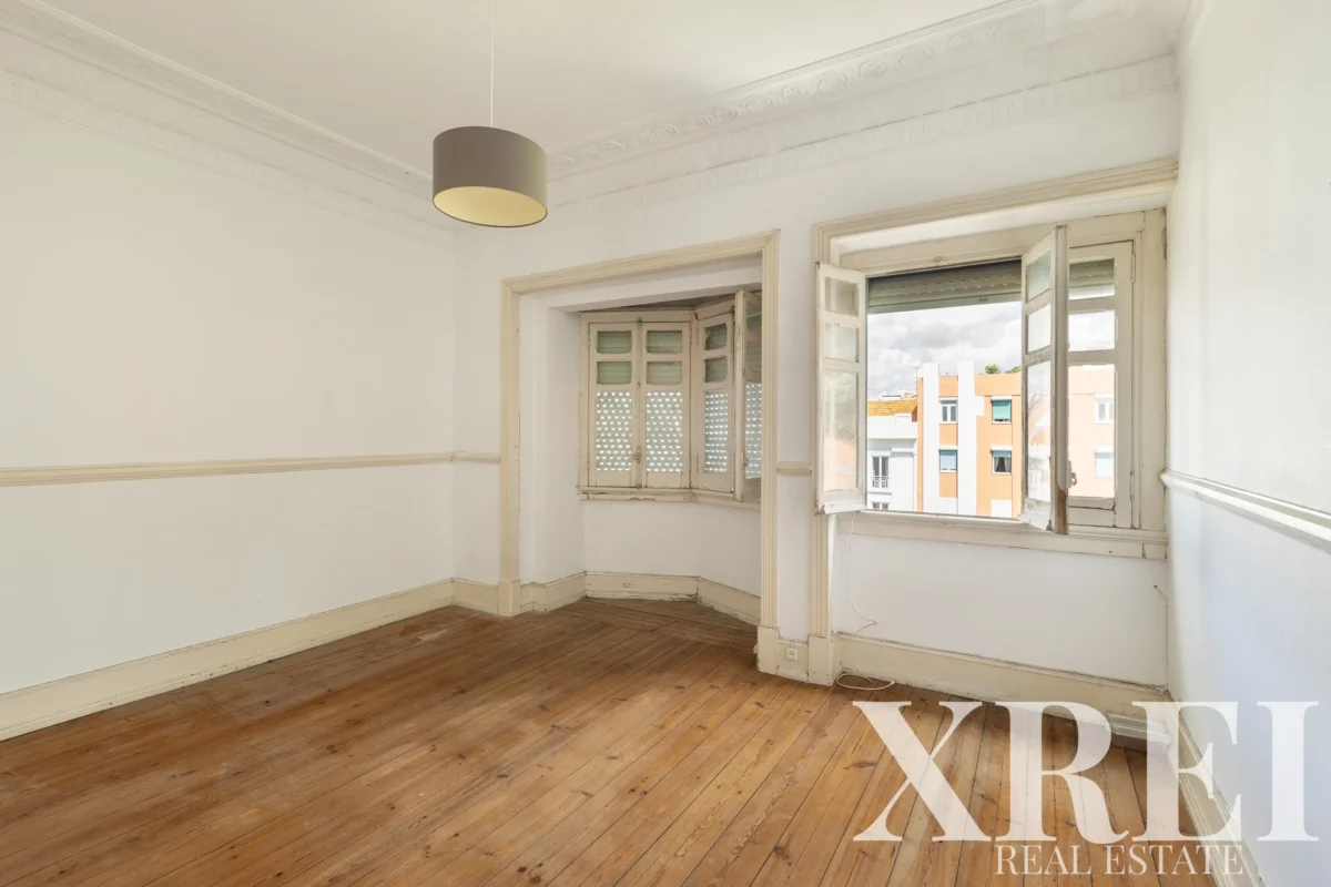 Apartment 4-bedroom for sale in Arroios, Lisbon &bull; X99989
