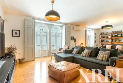 Apartment 4-bedroom for sale in Campo de Ourique, Lisbon &bull; X100148